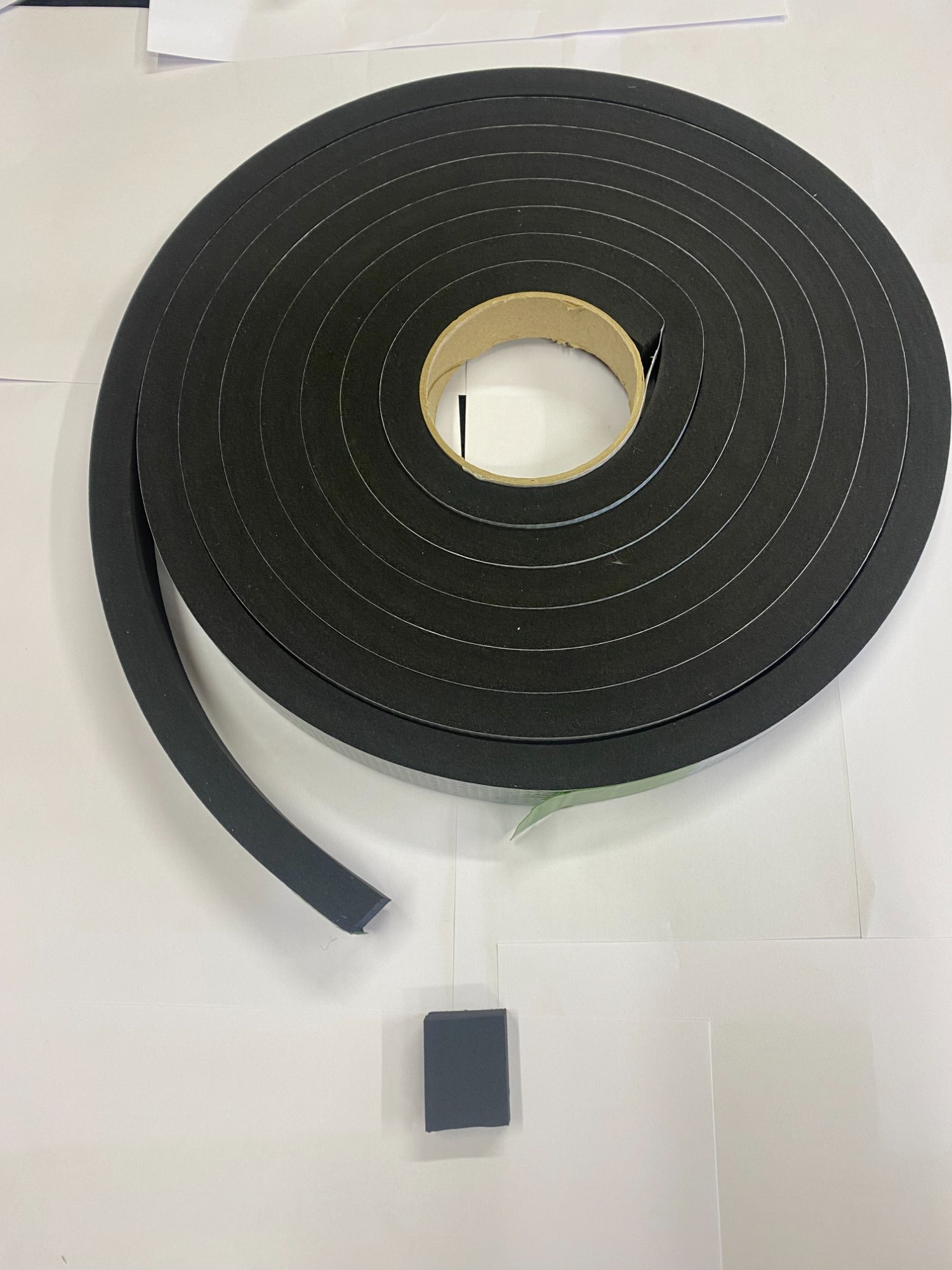 F-top tihend, iseliimuv, EPDM 15 x 25mm, m