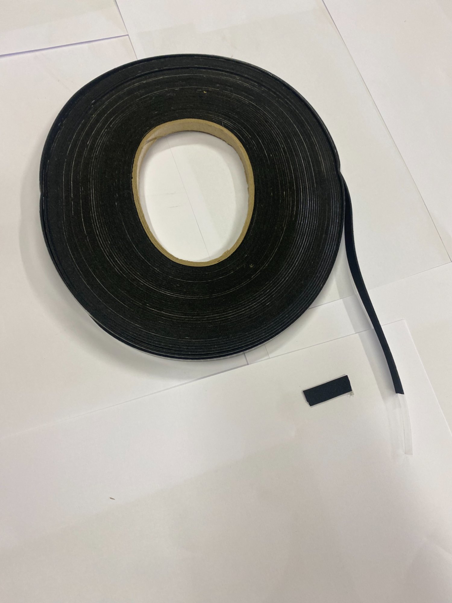 F-top tihend iseliimuv, EPDM 1 x 8mm, m