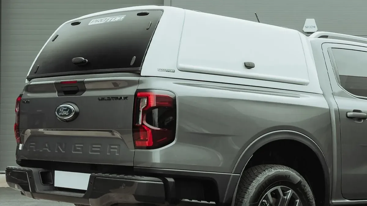Valge Carryboy kastikate Ford Rangeril
